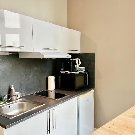 Suite Orphelins 3 1Er Reims Exterior photo
